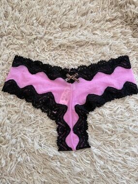 NWT 2011 Fine Mesh Cheeky Victoria’s Purple with Black Lace VTG Y2K Small